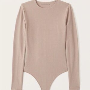 Abercrombie Cotton Seamless Fabric Crew Long-Sleeve Bodysuit in Nude